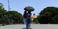 Máximas de verano y otra vez lluvias: cómo estará el tiempo el fin de semana en el AMBA, según el SMN