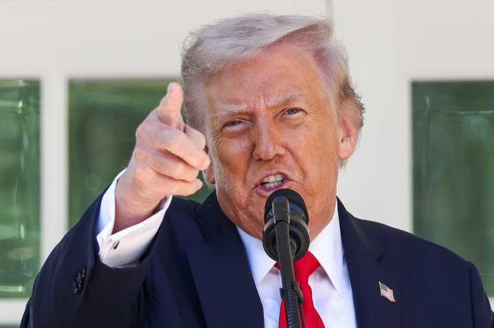Trump wants DOJ to pay him $230 million for previous investigations: Sources