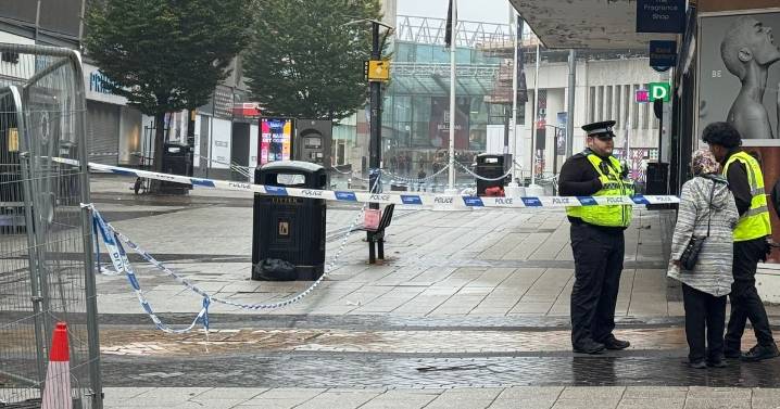 Birmingham city centre shops closed amid police stabbing scene