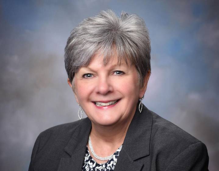 Apache Junction city clerk earns certified municipal clerk designation