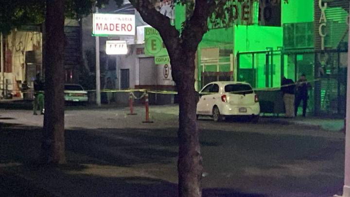 Asesinan a balazos a un hombre frente a la subdelegación del IMSS en Culiacán