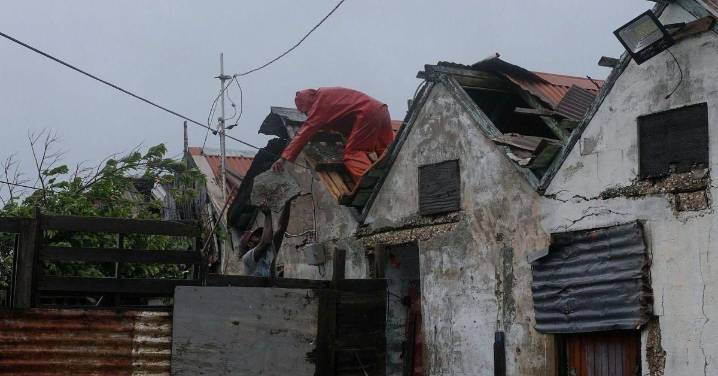 Mueren tres personas en Jamaica mientras el país se prepara para el huracán 'Melissa'