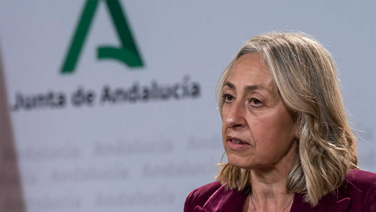 La consejera de Salud de Andalucía dimite por los errores en los cribados de cáncer de mama