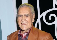Eric del Castillo se lanza contra Sean Penn