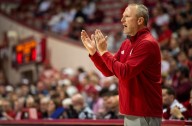 Deadspin | New Indiana coach Darian DeVries begins tenure vs. Alabama A&M