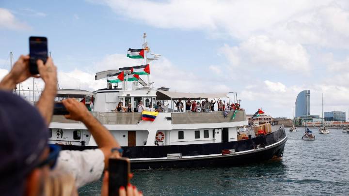 21 tripulantes españoles de la flotilla llegarán este domingo a España desde Israel