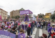 Vox propone quitar las subvenciones a la asociación que sacó a la calle a la 'Santina queer'