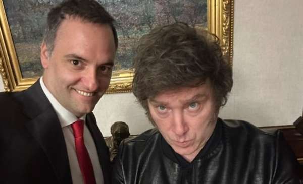 Adorni usa más de $1.000 millones en eventos de Milei en el año electoral