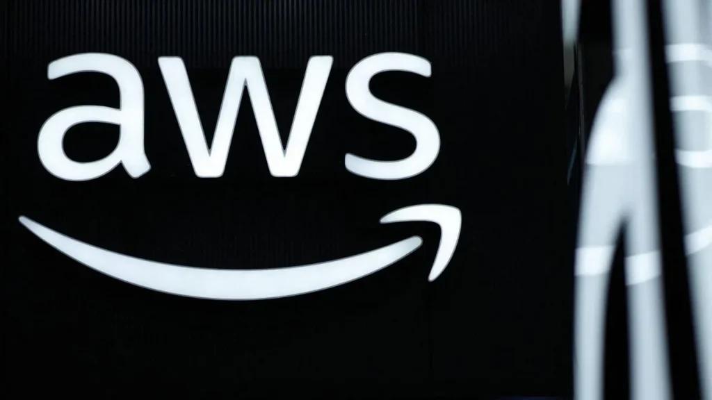Falla en la nube de Amazon colapsa parte de internet en el mundo