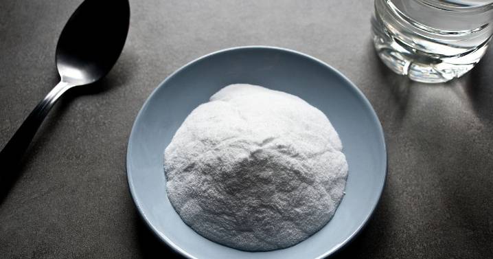 Anyone with winter clothes urged to cover them in baking powder