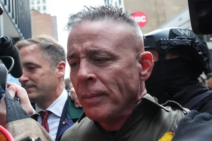 Jueza ordena a Bovino informarle diariamente sobre redadas y detenciones de inmigración en Chicago