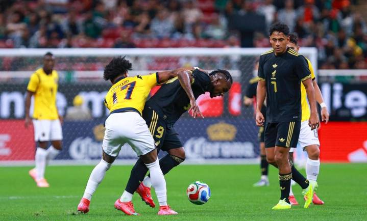 México no puede con Ecuador y empata 1