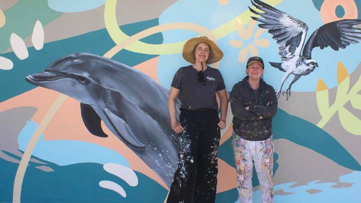 New mural added to Silver Sands beach for Mandurah Arts Festival