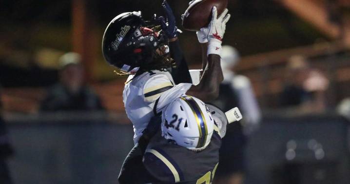 Sprayberry has edge on River Ridge, remains atop region