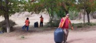 Piedra del Águila: realizan tareas de limpieza en el predio del Camping del Perilago