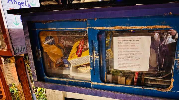 Michigan restaurants, residents try to help if SNAP benefits paused