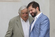 "Bien cuidado y luce precioso": Revelan el estado del olivo que Gabriel Boric regaló al fallecido José "Pepe" Mujica en Uruguay