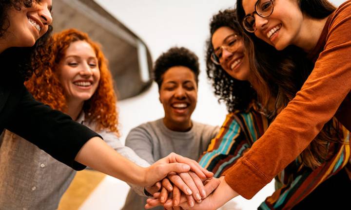 Ser mujer hoy: una reflexión sobre la fuerza y el cuidado
