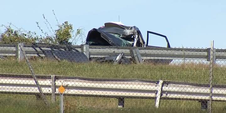 Suspect arrested after pursuit from Holyoke ends in Hartford crash