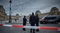 Power tool wielding thieves scale furniture hoist, make off with priceless jewellery in brazen daylight Louvre heist