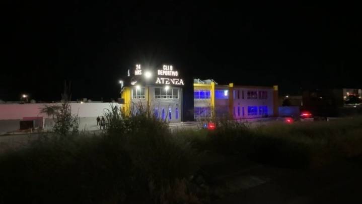 Asesinan a hombre afuera de gimnasio