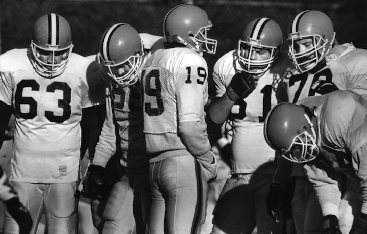 Former Browns offensive lineman who blocked for Bernie Kosar dies at 62