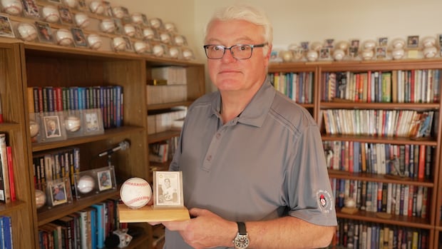 For Canadian ex-major leaguers looking for their baseball cards, a Saskatoon man is their go