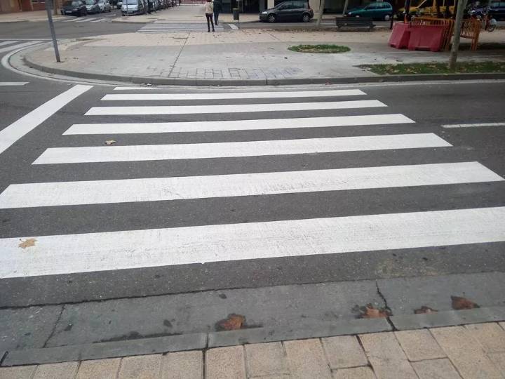 Un peatón resulta herido tras ser arrollado por una bici en la calle Antonio Angulo de Huesca