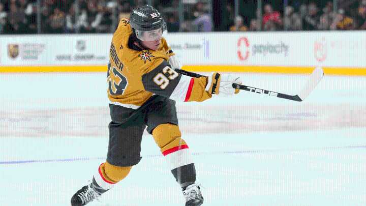 Marner gets star treatment for debut with Golden Knights