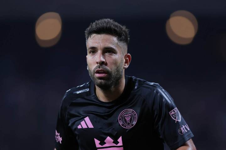 Inter Miami's Jordi Alba announces retirement, team close to signing Sergio Reguilon