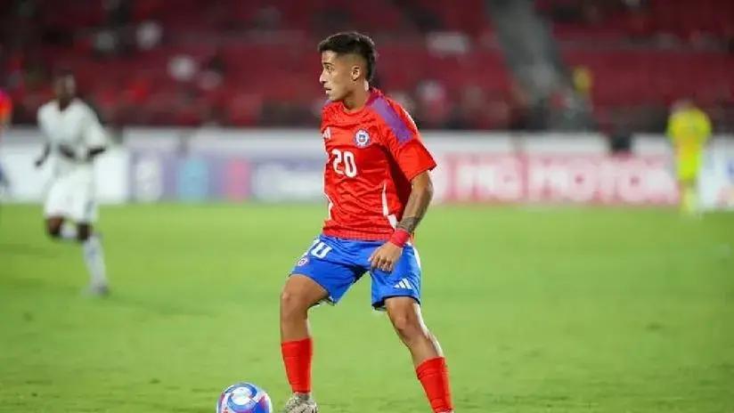 A pocas horas del partido contra Perú: Chile anunció la desconvocatoria de dos de sus principales figuras
