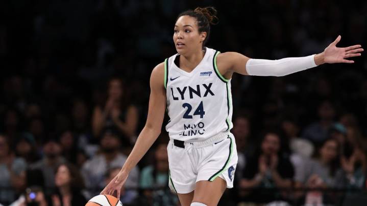 Napheesa Collier Claims WNBA Has "Worst Leadership In The World"