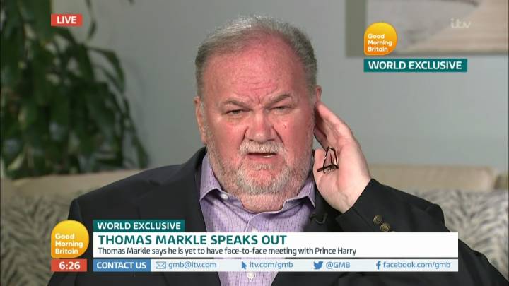 Cele|bitchy | Samantha Markle claimed her father is stuck in a building in the Philippines