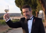 Vídeo | Antonio Banderas cual padre de la novia (se pone nostálgico)