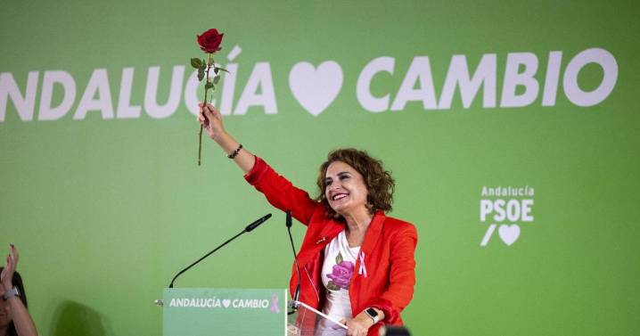Montero eleva el tono contra el PP por el cribado de cáncer de mama: «Está incumpliendo la ley»