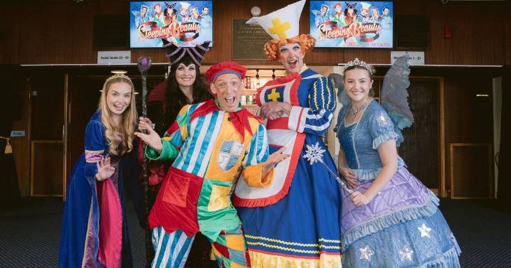 Torquay panto goes full glam as EastEnders star leads the cast