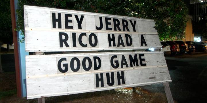 Charlotte restaurant burns Cowboys owner after Rico Dowdle’s 200+ yard revenge game