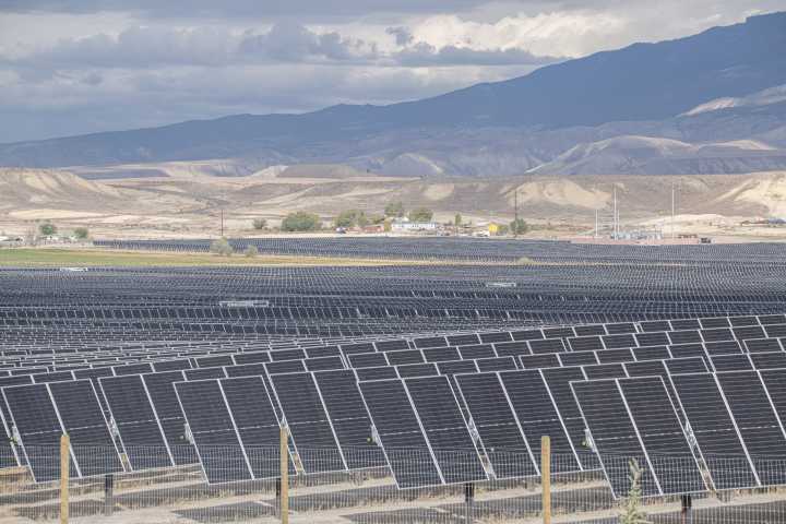 County pushback on solar projects slows climate progress, Colorado report says