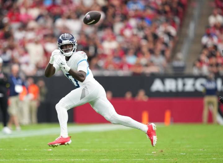 Deadspin | Titans WR Calvin Ridley, OLB Arden Key to sit out vs. Patriots