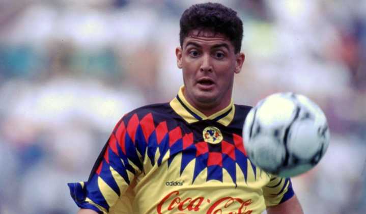 Muere Edú Manga, americanista de la histórica asistencia de rabona en un Clásico Nacional