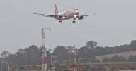 EasyJet plane struggles to land at Edinburgh airport amid Storm Amy