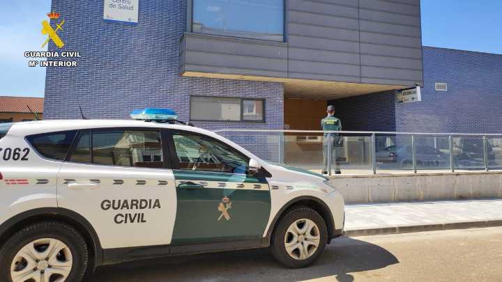 Una riña familiar en Barruelo de Santullán (Palencia) acaba con dos investigados por lesiones, amenazas y daños a un vehículo policial