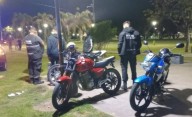 Múltiples operativos en La Plata para prevenir las caóticas caravanas de motos
