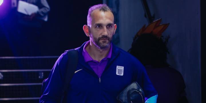 Hernán Barcos mortificado tras expulsión en derrota de Alianza Lima: “Me da pena dónde está yendo el fútbol peruano”