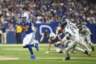 Deadspin | Colts rout Titans to improve to NFL-best 7-1