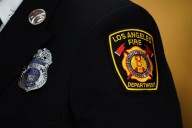 Nombramiento de Jaime Moore como jefe de bomberos de Los Ángeles por alcaldesa Bass