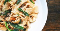You Should Reduce Your Pasta Water For The Best Sauce