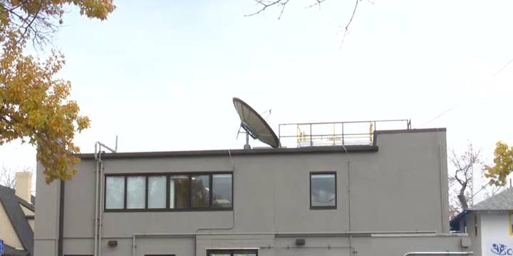 Suspect accused of setting fire to downtown Colorado Springs building on the run