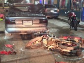 Motociclista en Tizimín, hospitalizado tras impactar contra un auto estacionado