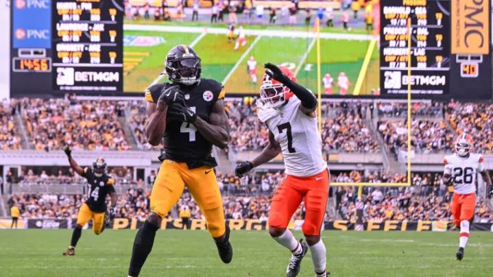 Steelers stadium turf, explained: Why Pittsburgh players are 'outraged' over conditions at Acrisure Stadium